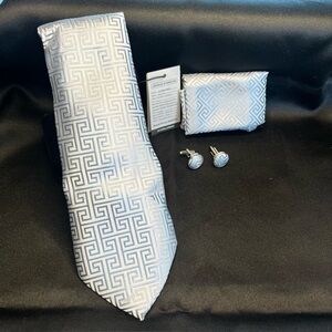 NWT-Silk Silver Geometric Pattern Tie Set